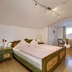 Haus Huis'n בית הארחה 3*