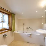 בית הארחה Haus Huis'n