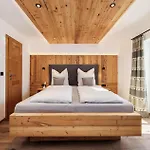 Haus Huis'n בית הארחה 3*