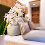 Haus Huis'n בית הארחה גראינאו