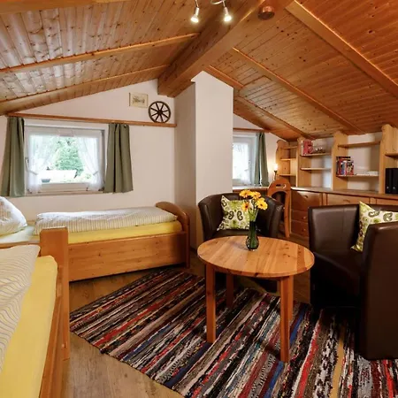Haus Huis'n Guest house