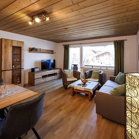 Haus Huis'n Guest house *