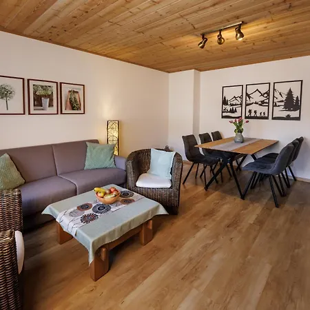 Haus Huis'n Guest house Grainau